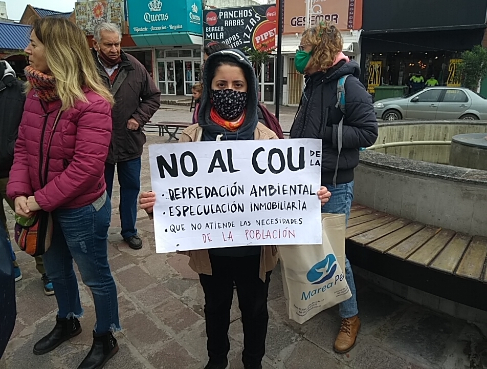 La imagen tiene un atributo ALT vacío; su nombre de archivo es no-al-cou-plaza-lola.jpg