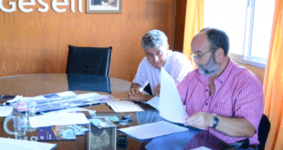 El concejal Luis Vivas denunció a Barrera y a tres de sus funcionarios