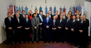 Milei firmó el Pacto de Mayo en Tucumán con 18 gobernadores